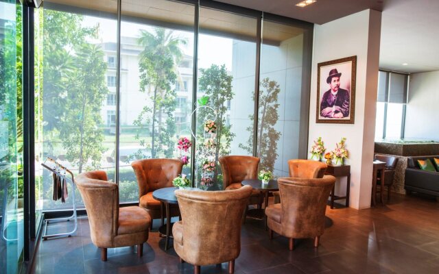 Mantra Varee Hotel