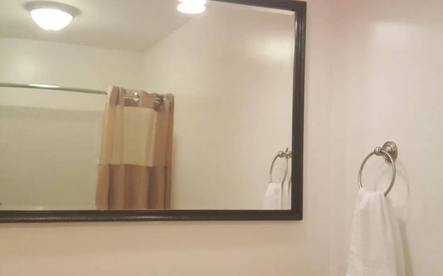 Jefferson Inn and Suites