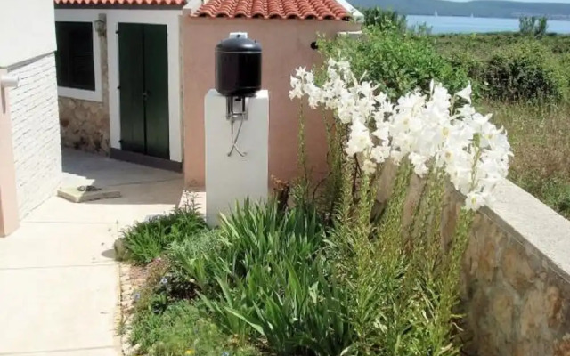 Neven - Economic Apartment Close to sea - A5 II kat