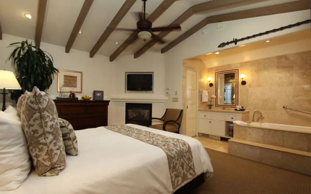 Cypress Inn