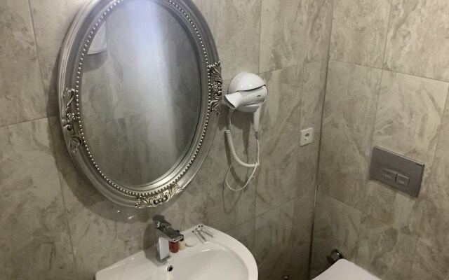 Atlihan Plus Hotel