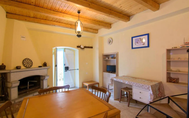 Lilas Traditional Maisonette