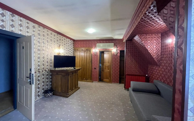 Topaz Boutique Hotel