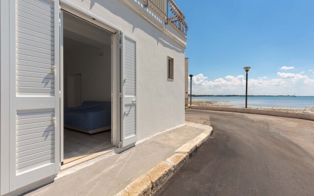 Viva Seaview Apartments