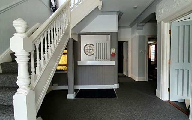 Danilton Hotel