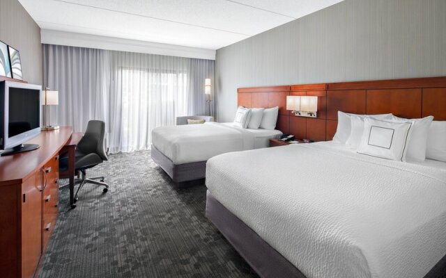 Courtyard Pittsburgh Airport