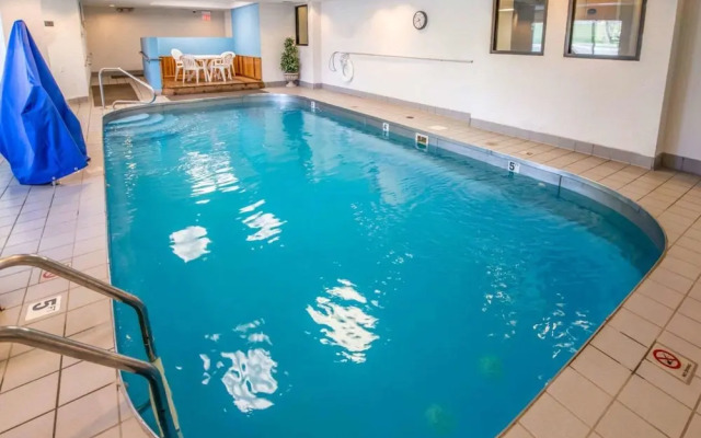 Sleep Inn & Suites