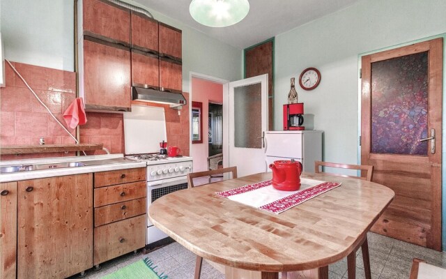 Nice Home in Pula With Wifi and 2 Bedrooms