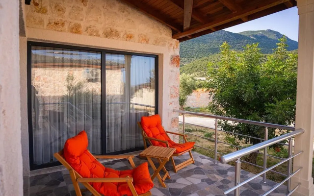 Terra Rossa Stone Houses Otel Kaş