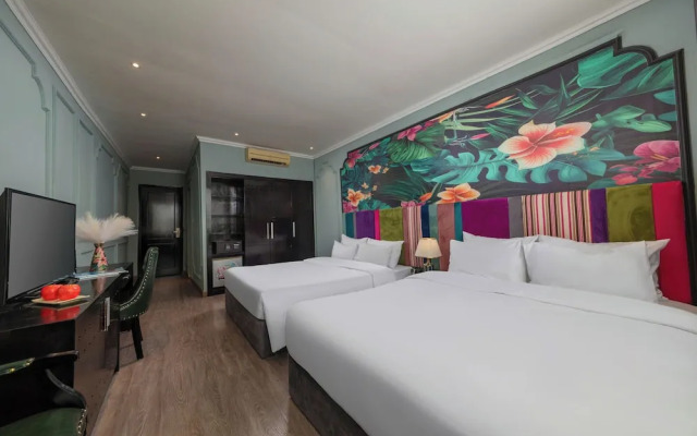 Madelise Stardust Hotel & Travel