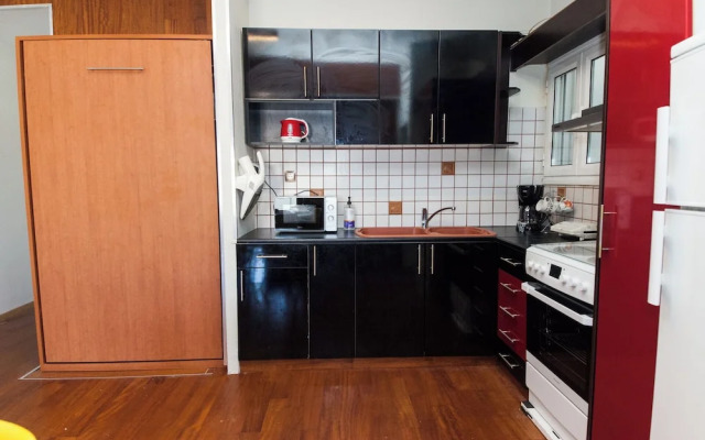 Stylish Sauna Retreat Apt in Gazi