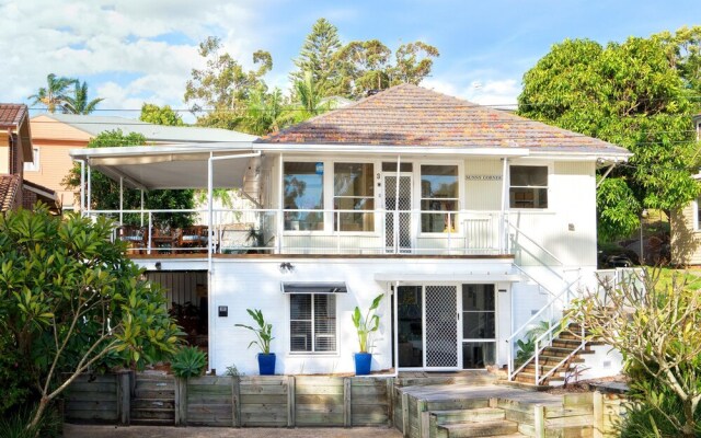 Bagnalls Beach House, 3 Burbong Street