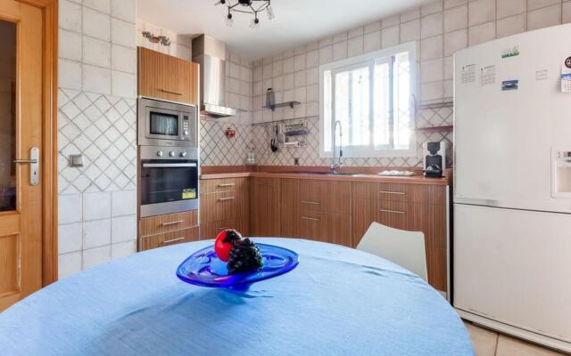 Villa in Tolleric With Private Pool