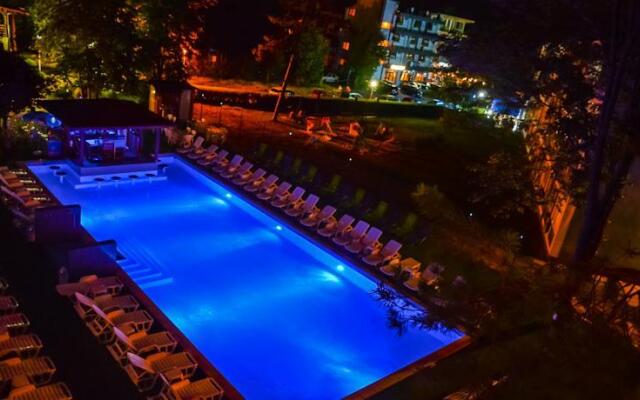 Hotel Apollo