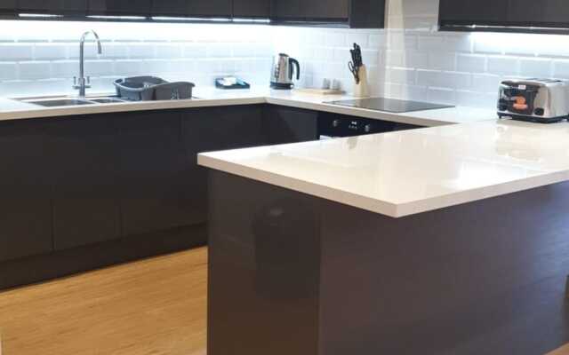 Cityscape Two Bedroom Apartment Ipswich