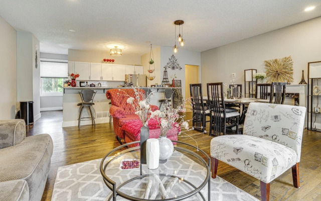 Walk to Bites & Whittier Park: Uptown Getaway!