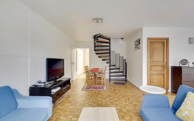 Chic house with babyfoot and gym