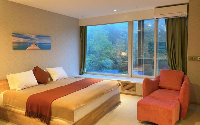 Dadu Fuji Resort House