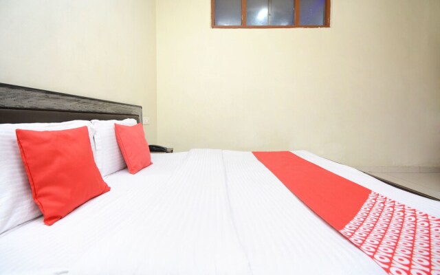 Hotel The Diamond Chandigarh by OYO Rooms
