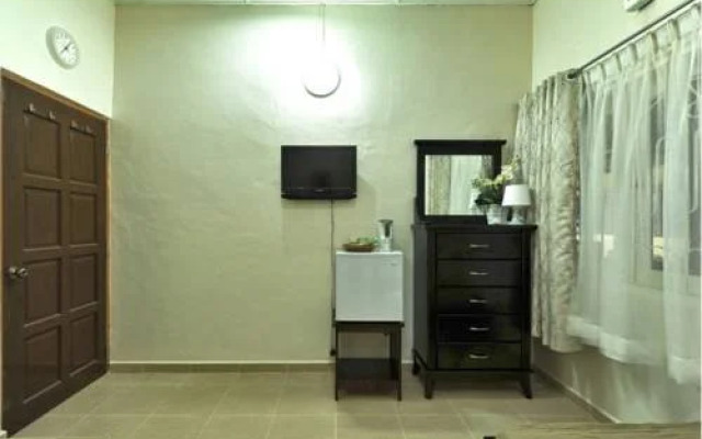 MCTravelodge Holiday Home