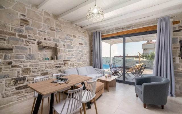 Elmara Luxury Villa 3 - Next to the Beach