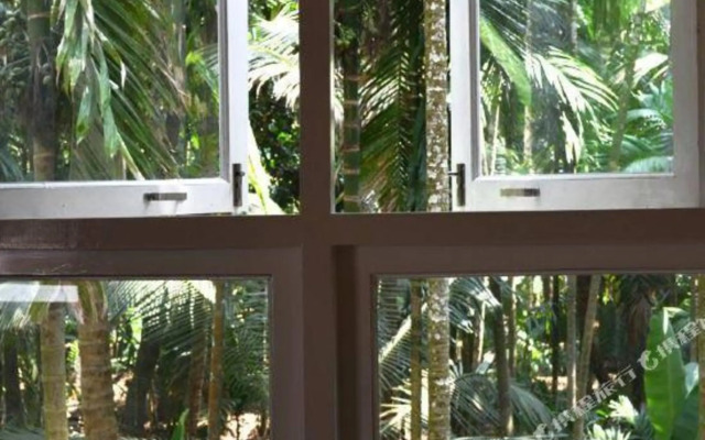 Cocohut Resort