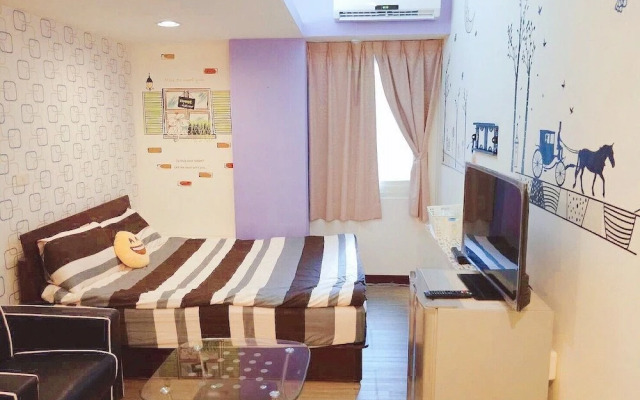Taichung Fengjia 18 Rooms