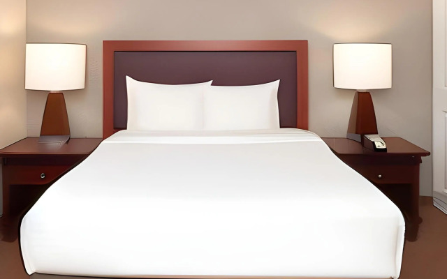 Larkspur Landing Extended Stay Suites South San Francisco