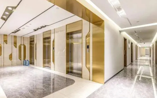 Laike Smart Cinema Hotel (Qujiang Chuangyigu Store)
