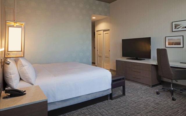 H  Los Angeles, Curio Collection by Hilton