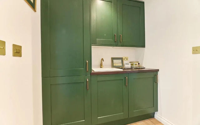 Host Stay The Old Workhouse