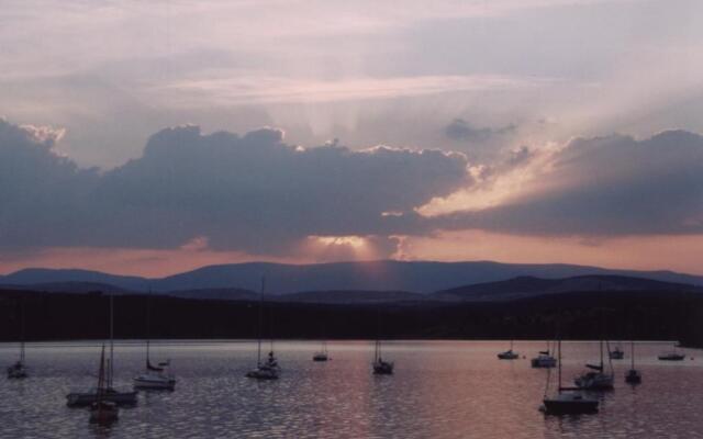 Alojamientos El Castillo