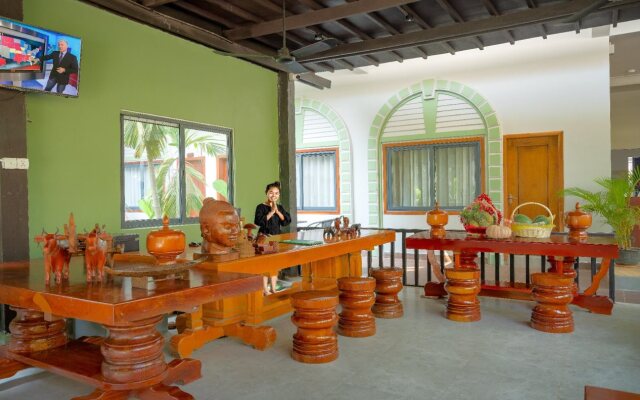 Reveal Courtyard in Reveal Angkor