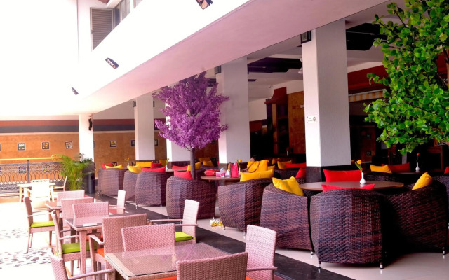 Club Emerald