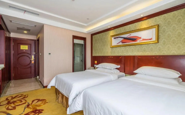 Vienna Classic SH Jinshanwei Railway Station