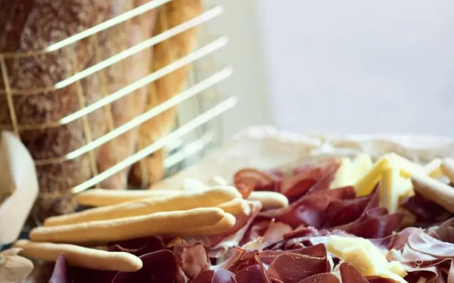 Renaissance Zürich Tower Hotel