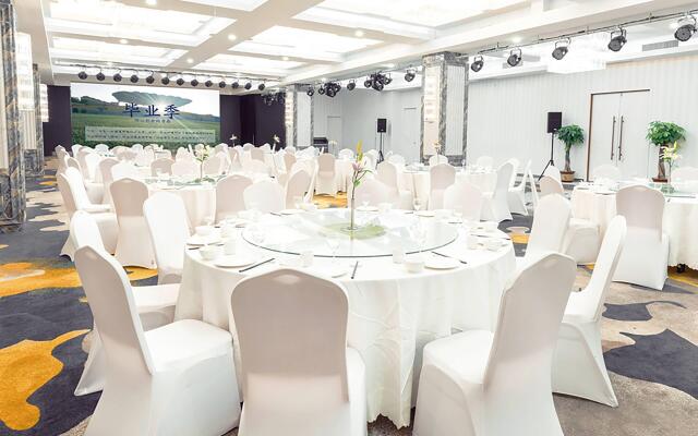 Holiday Inn Express Jinan Exhibition Center by IHG