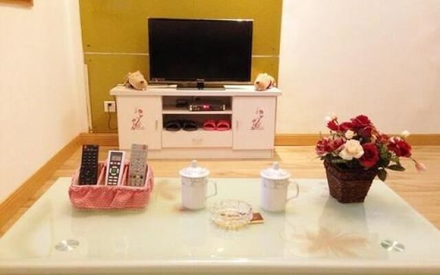 Yuelai Apartment Hotel