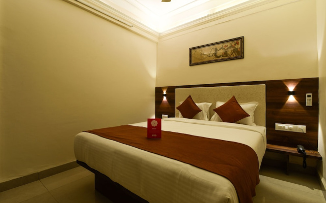 OYO 9517 Hotel Sunheads