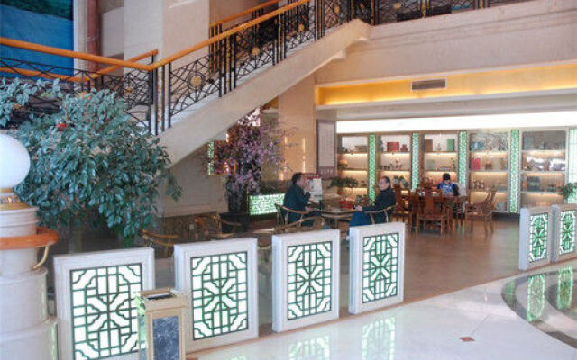 Xinyang Sunny Hotel