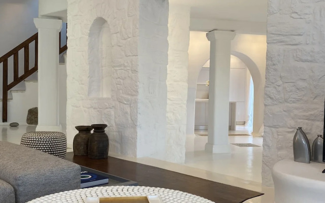 Villa Alessandra - Near Ornos Beach