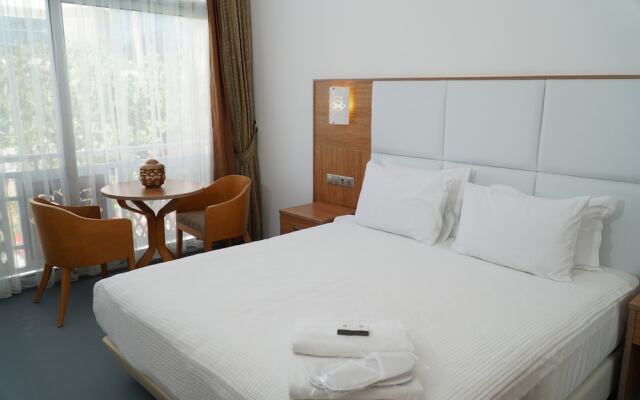 Rooms Bohemian Hotel