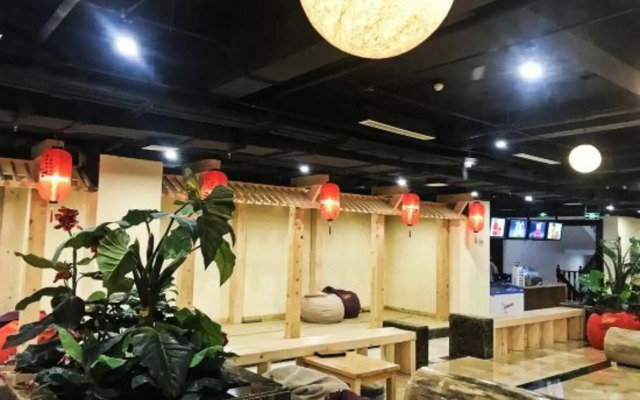 Saina Island Hot Spring Hotel