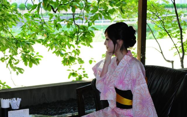 Kamimokuonsen Tatsumikan