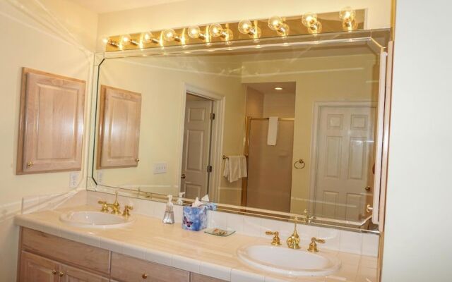 Captiva 3 Bedroom Apartment by BnD