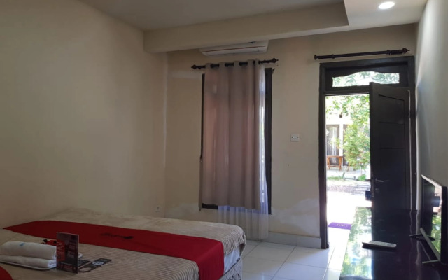 RedDoorz near Pantai Timba Batu Lombok