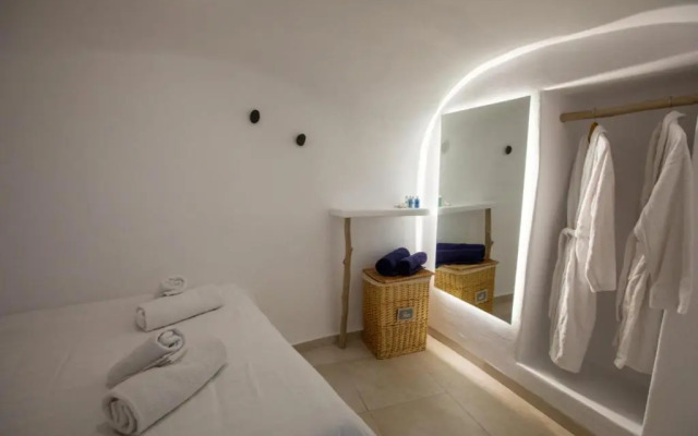 Sunset View Villa Santorini With Outdoor Jacuzzi