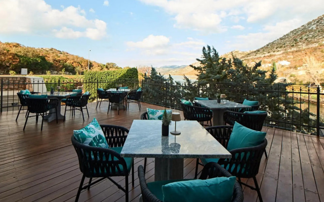 Veladrion Resort