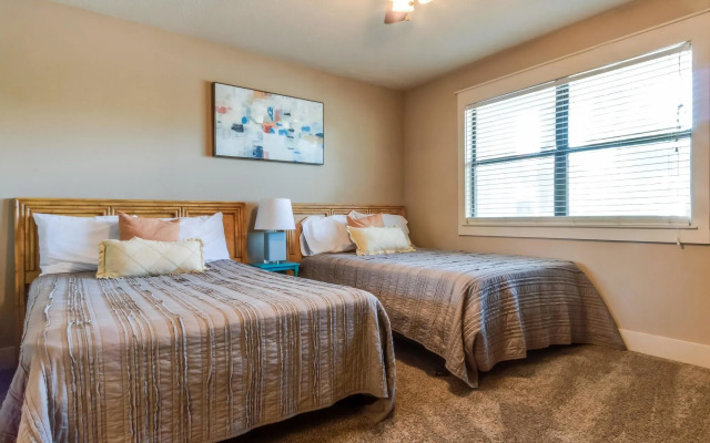 Edgewater Golf Villa 201