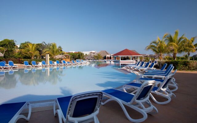 Memories Paraiso Beach Resort - All Inclusive